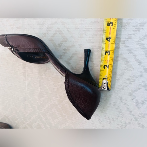 Salvatore Ferragamo Women's Leather Brown Heels Size 8.5B - Picture 9 of 9